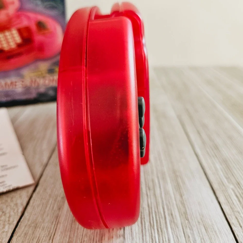 600 Games in One Red Handheld Battery Operated Portable Travel Video Game